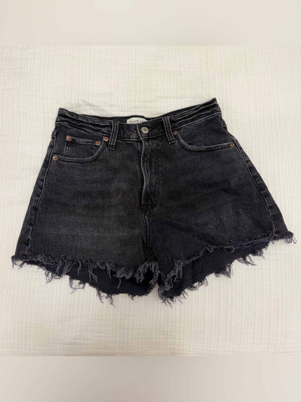 abercrombie & fitch 90s relaxed cutoff shorts